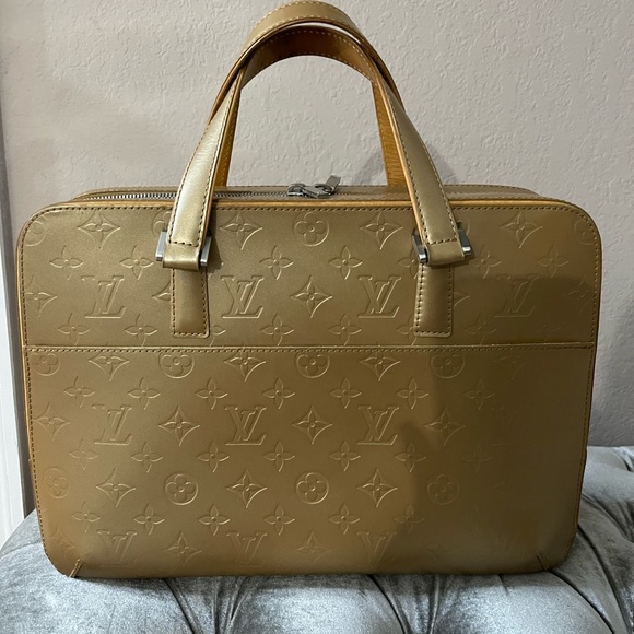 Authentic Louis Vuitton bag - Picture 14 of 17
